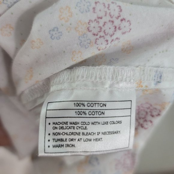 ariat short sleeve button floral blouse white with flowers fancy buttons Large - Picture 5 of 5